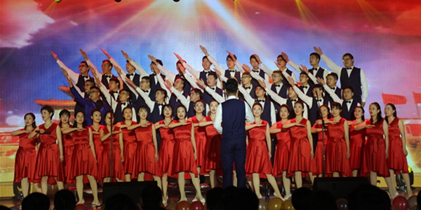 2、股份公司大合唱《祖國不會忘記》.jpg